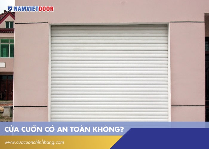 sử dụng cửa cuốn an toàn