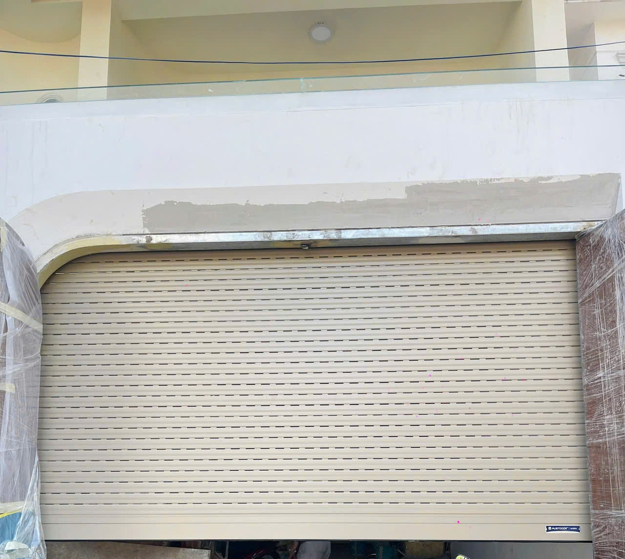cửa cuốn austdoor e52i